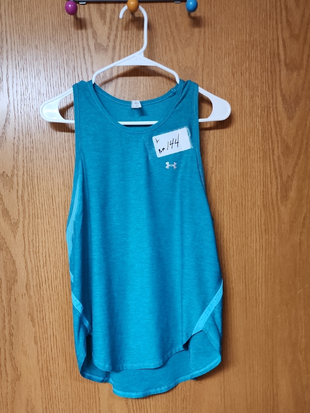 Under Armour Teal Scoop Neck Athletic Tank Top womens L number 144